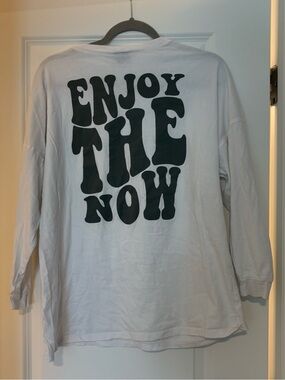 Chicka-d Enjoy the Now Long Sleeve Graphic Tee Size Small White Oversized